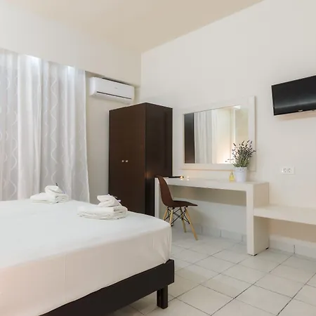 Mouria & * Laganász