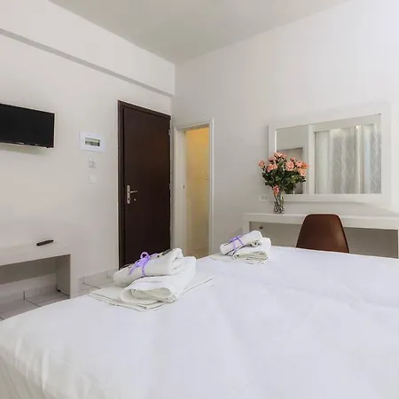 公寓 Mouria & 拉加纳斯